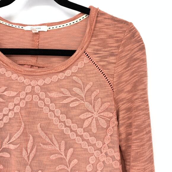 Maurices Sweater Women's Sz M Embroidered Mesh Front Long Sleeve Dusty Rose - Picture 3 of 6